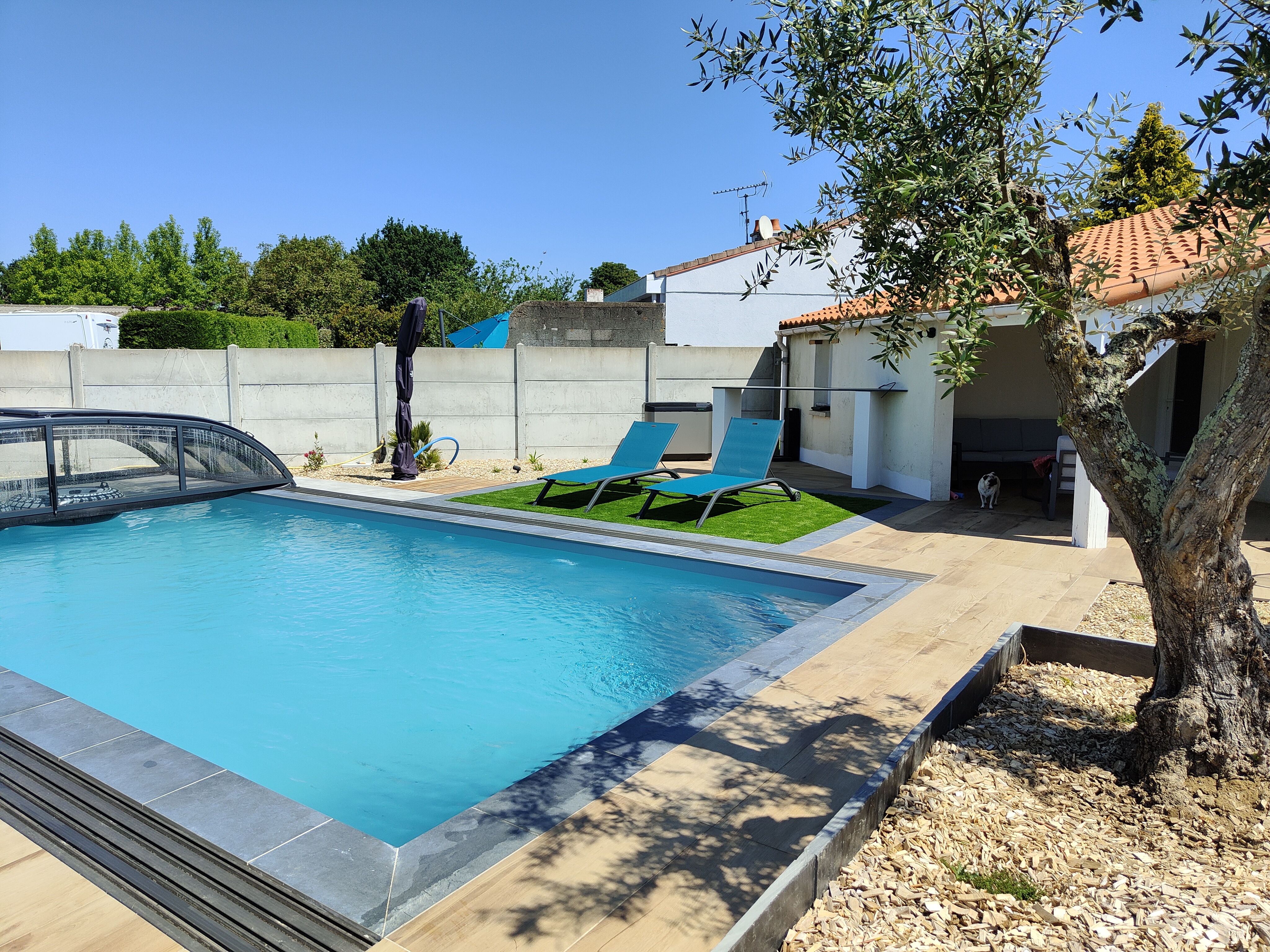 Aménagement piscine Les Brouzils près de Montaigu"